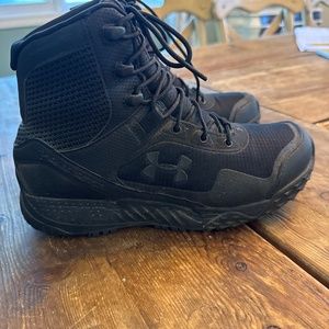Under Armour, Valsetz tactical boot for women